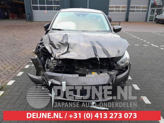 Mazda 2 1.5 SkyActiv-G 90 Sloopvoertuig (2017, Grijs)