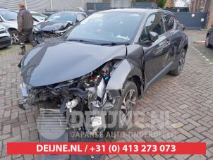 Toyota C-HR 16-