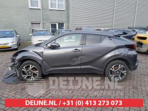 Toyota C-HR 16-