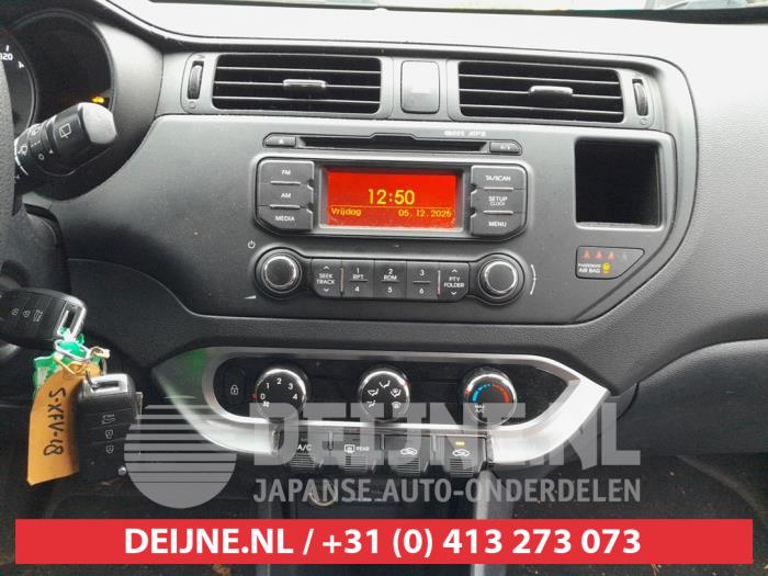 Kia Rio III 1.2 CVVT 16V Sloopvoertuig (2014, Zwart)