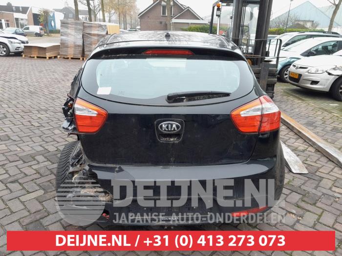 Kia Rio III 1.2 CVVT 16V Sloopvoertuig (2014, Zwart)