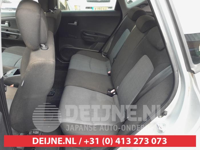 Kia Cee'd Sporty Wagon 1.4 16V Sloopvoertuig (2009, Grijs)