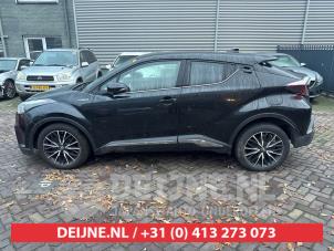 Toyota C-HR 16-