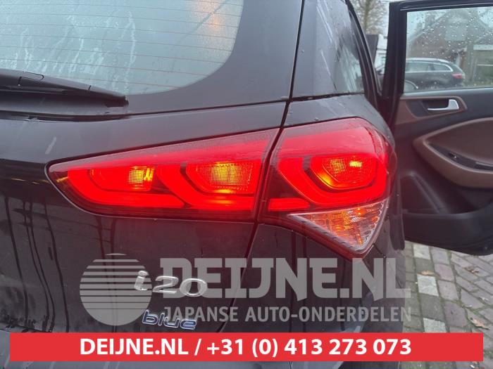 Hyundai i20 1.2i 16V Sloopvoertuig (2015, Zwart)