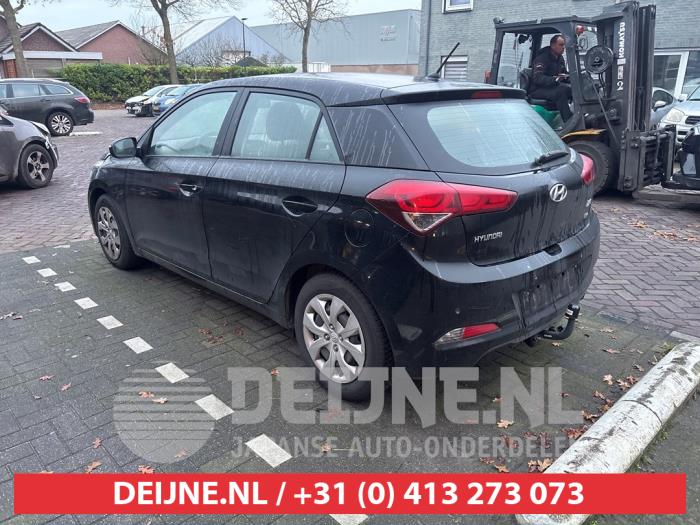 Hyundai i20 1.2i 16V Sloopvoertuig (2015, Zwart)