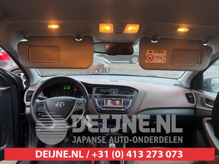 Hyundai i20 1.2i 16V Sloopvoertuig (2015, Zwart)