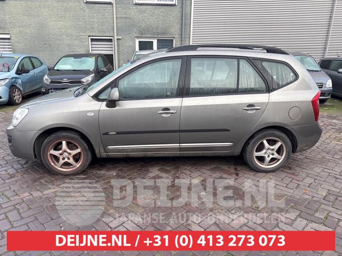 Kia Carens III 2.0i CVVT 16V Sloopvoertuig (2009, Grijs)