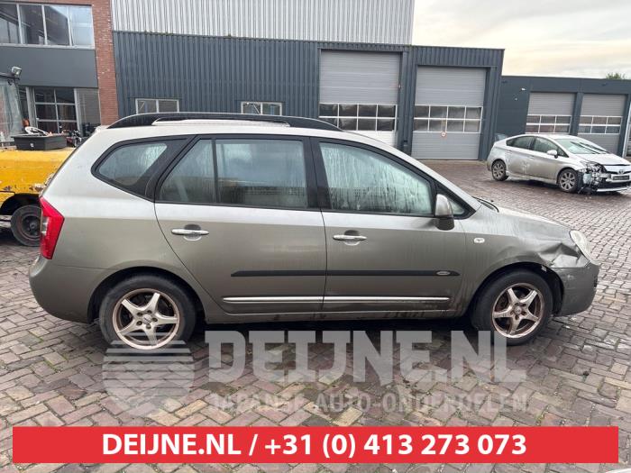 Kia Carens III 2.0i CVVT 16V Sloopvoertuig (2009, Grijs)