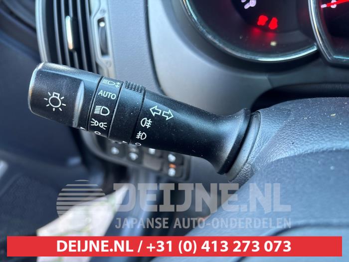 Kia Rio III 1.2 CVVT 16V Sloopvoertuig (2012, Grijs)