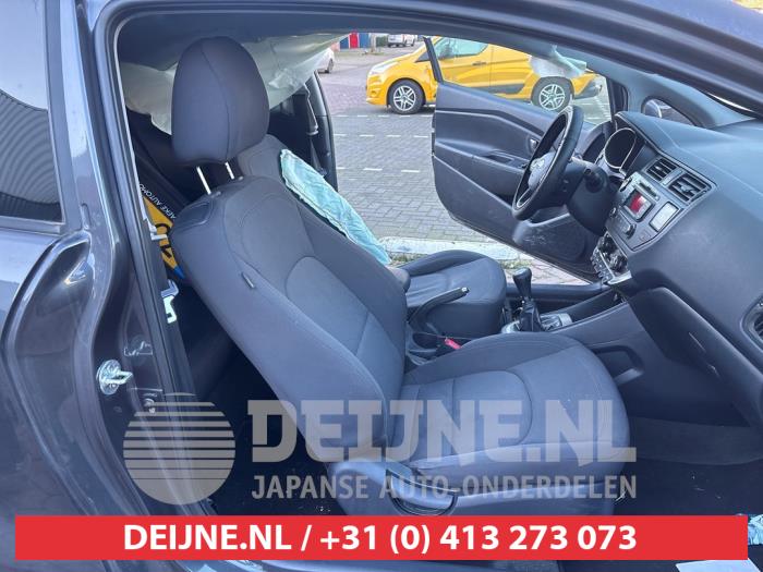 Kia Rio III 1.2 CVVT 16V Sloopvoertuig (2012, Grijs)