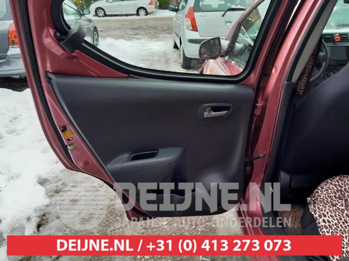 Suzuki Alto 1.0 12V Sloopvoertuig (2010, Roze)