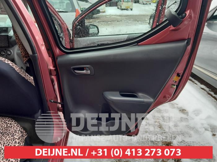 Suzuki Alto 1.0 12V Sloopvoertuig (2010, Roze)