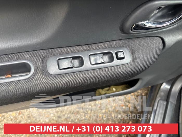 Suzuki Ignis 1.5 16V Sport Sloopvoertuig (2004, Zwart)