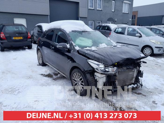 Kia Rio IV 1.0i T-GDi 100 12V Sloopvoertuig (2017, Zwart)