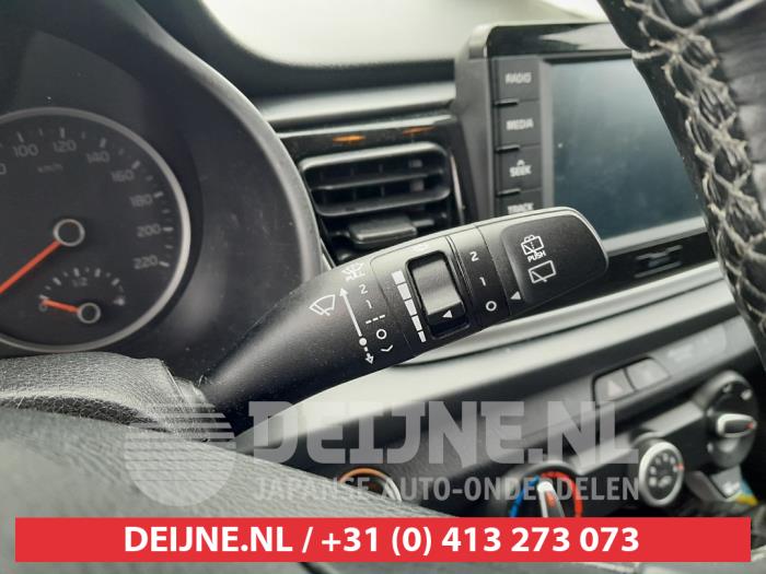 Kia Rio IV 1.0i T-GDi 100 12V Sloopvoertuig (2017, Zwart)