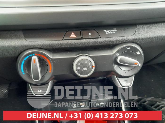 Kia Rio IV 1.0i T-GDi 100 12V Sloopvoertuig (2017, Zwart)