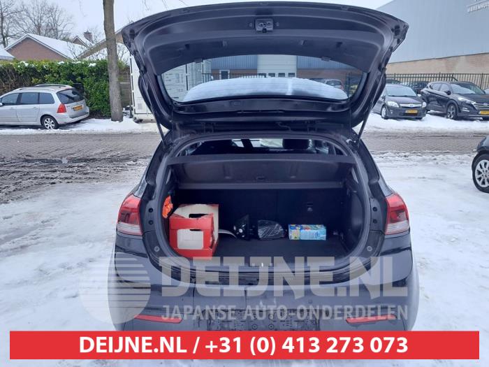 Kia Rio IV 1.0i T-GDi 100 12V Sloopvoertuig (2017, Zwart)