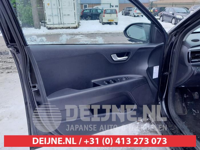 Kia Rio IV 1.0i T-GDi 100 12V Sloopvoertuig (2017, Zwart)