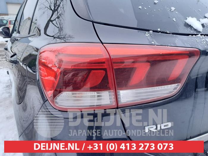 Kia Rio IV 1.0i T-GDi 100 12V Sloopvoertuig (2017, Zwart)