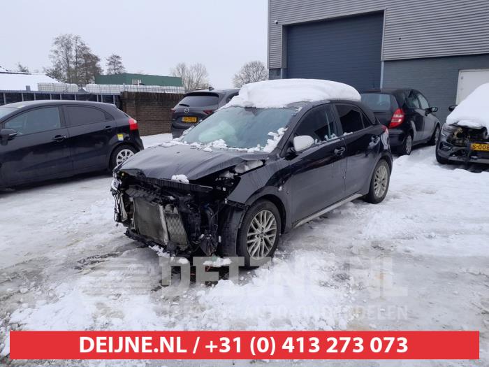 Kia Rio IV 1.0i T-GDi 100 12V Sloopvoertuig (2017, Zwart)