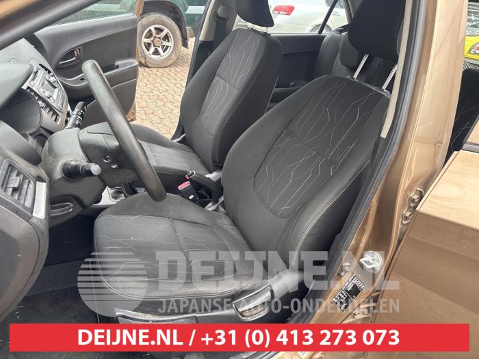 Kia Picanto 1.2 16V Sloopvoertuig (2011, Bruin)