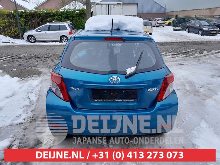 Toyota Yaris III 1.0 12V VVT-i Sloopvoertuig (2014, Blauw)