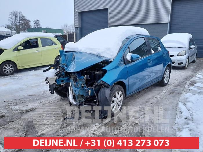 Toyota Yaris III 1.0 12V VVT-i Sloopvoertuig (2014, Blauw)