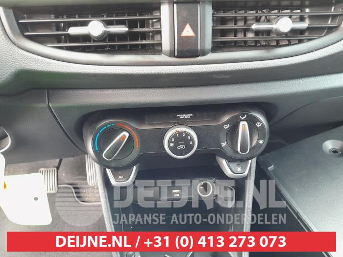 Kia Picanto 1.0 DPi 12V Sloopvoertuig (2021, Wit)