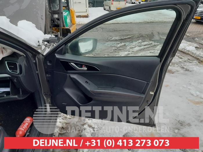 Mazda 3 2.0 SkyActiv-G 120 16V Sloopvoertuig (2014, Titanium)