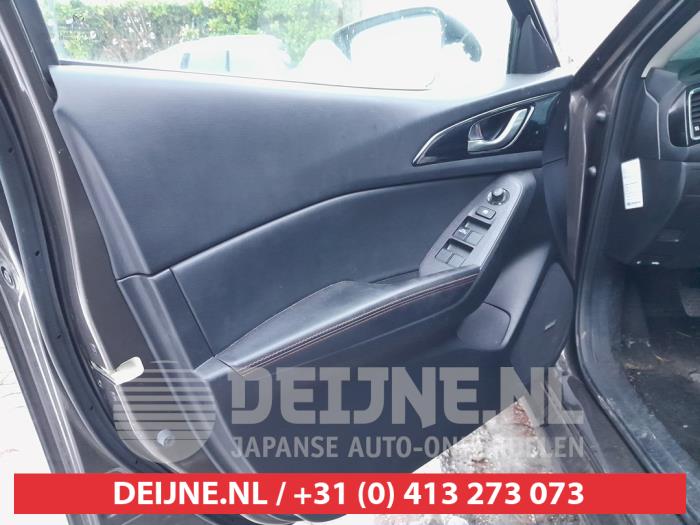 Mazda 3 2.0 SkyActiv-G 120 16V Sloopvoertuig (2014, Titanium)