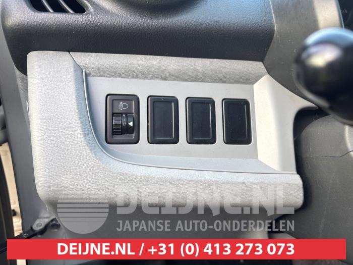 Nissan Pixo 1.0 12V Sloopvoertuig (2010, Grijs)