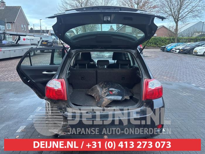 Toyota Auris 1.8 16V HSD Full Hybrid Sloopvoertuig (2010, Zwart)
