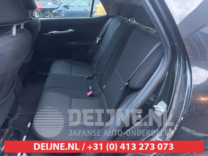 Toyota Auris 1.8 16V HSD Full Hybrid Sloopvoertuig (2010, Zwart)