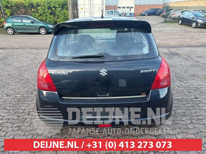 Suzuki Swift 1.3 VVT 16V Sloopvoertuig (2006, Zwart)