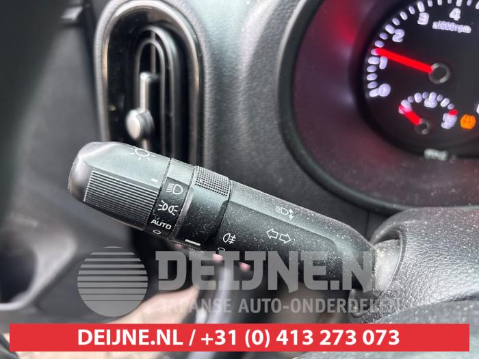 Kia Picanto 1.0 12V Sloopvoertuig (2019, Zwart)