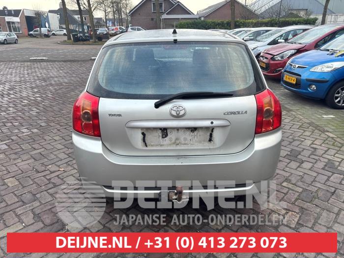 Toyota Corolla 1.6 16V VVT-i Sloopvoertuig (2005, Grijs)