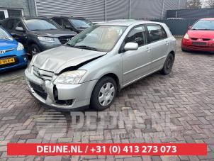 Toyota Corolla 1.6 16V VVT-i Sloopvoertuig (2005, Zilvergrijs)