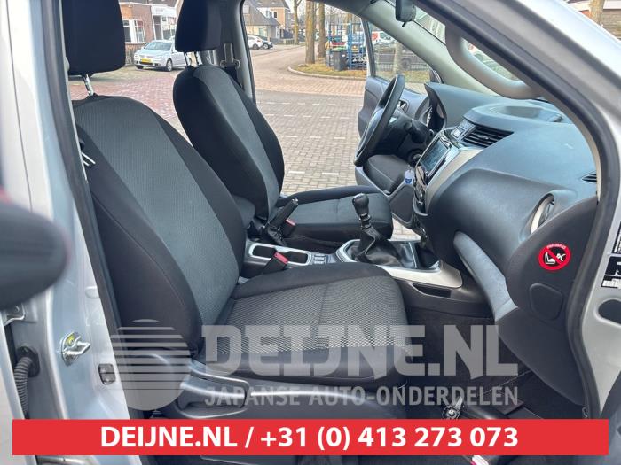 Nissan NP 300 Navara 2.3 dCi twinturbo 16V Sloopvoertuig (2018)
