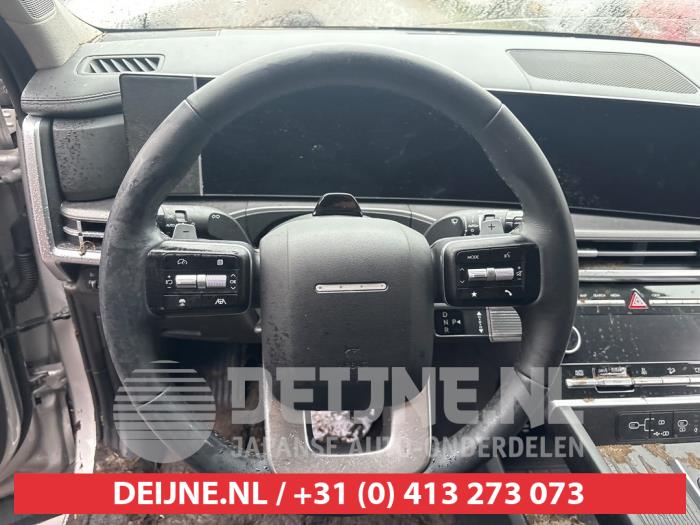 Hyundai Santa Fe V 1.6 T-GDI PHEV 4WD Sloopvoertuig (2025, Grijs)