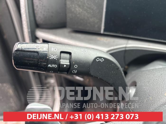 Hyundai Santa Fe V 1.6 T-GDI PHEV 4WD Sloopvoertuig (2025, Grijs)