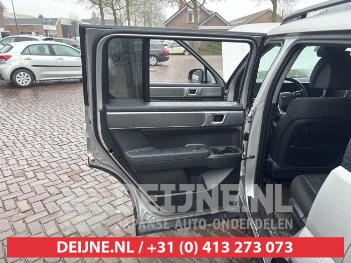 Hyundai Santa Fe V 1.6 T-GDI PHEV 4WD Sloopvoertuig (2025, Grijs)