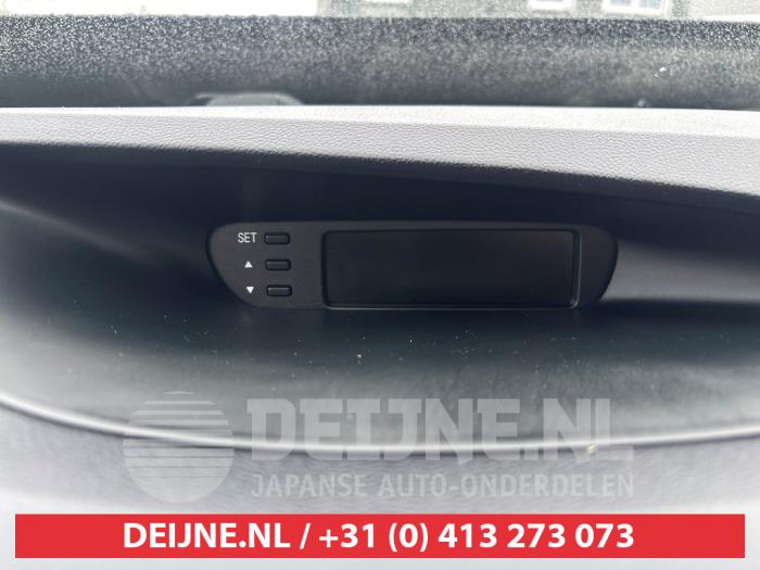 Hyundai i20 1.4i 16V Sloopvoertuig (2010, Zwart)
