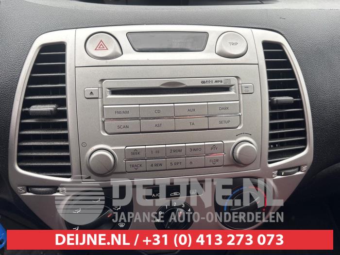 Hyundai i20 1.4i 16V Sloopvoertuig (2010, Zwart)