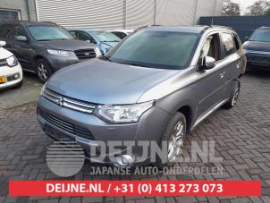 Mitsubishi Outlander 12-