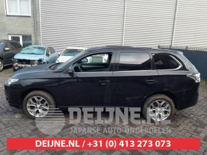 Mitsubishi Outlander 12-