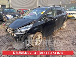 Kia Carens 13-