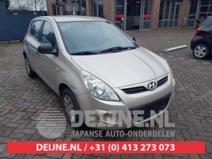 Hyundai I20 Headlight, left O721060 Donor vehicle