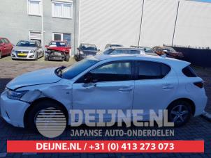 Lexus CT 200h 10-