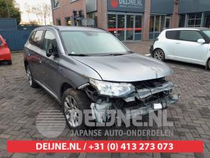 Mitsubishi Outlander Headlight, right O716075 Donor vehicle
