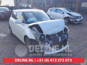 Suzuki Swift Engine management computer O720558 Donor vehicle